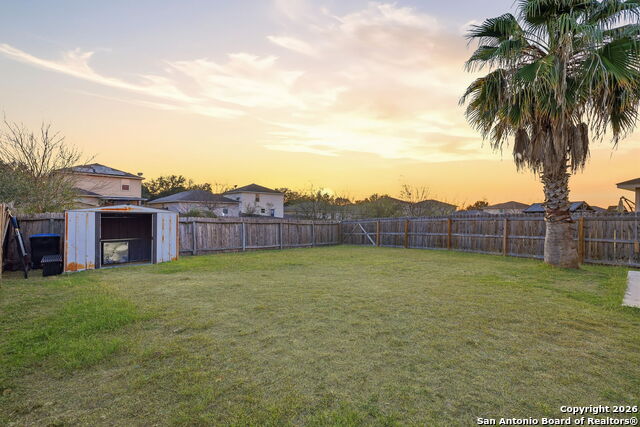 Image 20 of 21 For 5519 Red Cyn