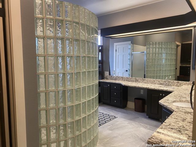 Image 21 of 41 For 32010 Oak Ridge Parkway