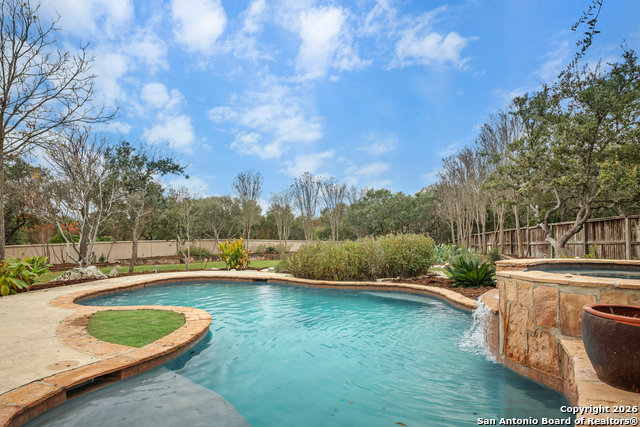 Image 39 of 49 For 18 Champion  