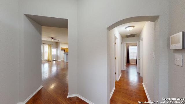 Image 3 of 34 For 8010 Seminario