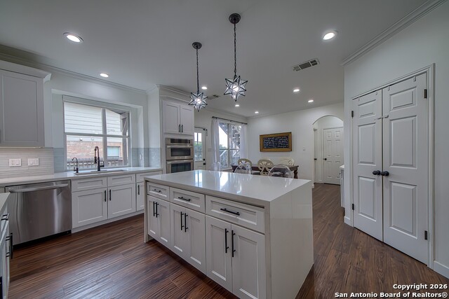 Image 14 of 35 For 19442 Mill Oak