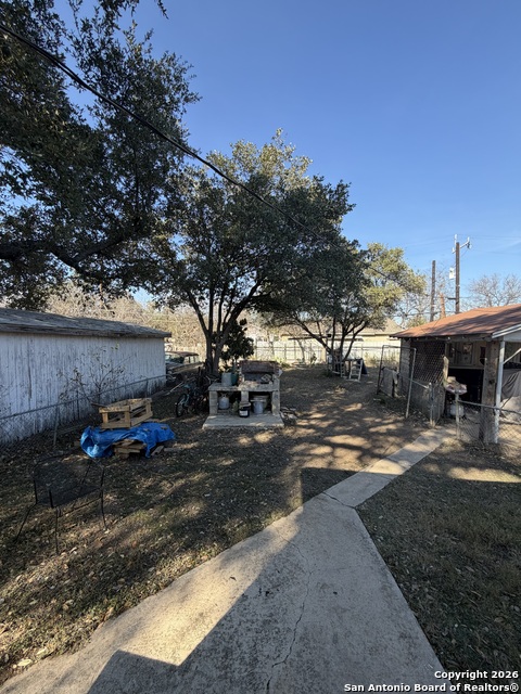 Image 21 of 21 For 917 San Francisco