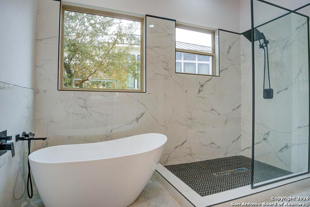 Image 23 of 48 For 17 Liser Glen