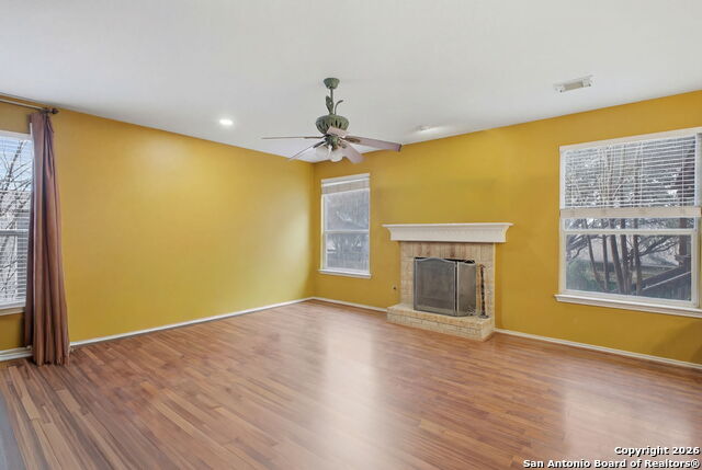 Image 10 of 31 For 21714 Cliff View