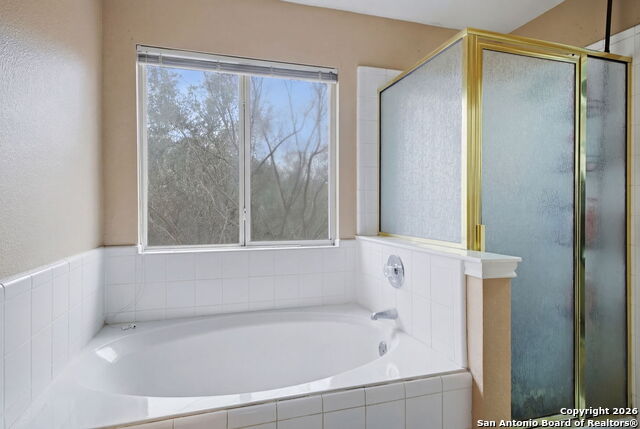 Image 17 of 31 For 21714 Cliff View