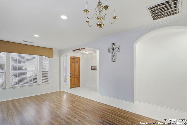 Image 8 of 31 For 21714 Cliff View