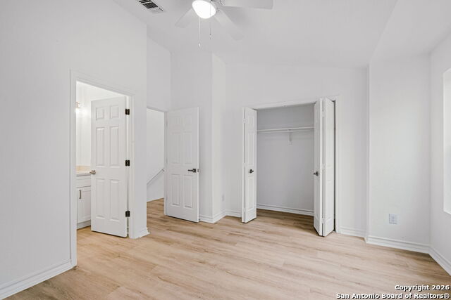 Listing photo id 27 for 1510 Walters #101,102 S