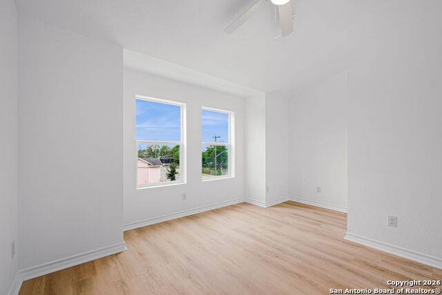 Listing photo id 14 for 1510 Essex St 101,102 S