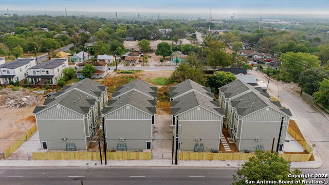 Listing photo id 0 for 1510 Essex St 101,102 S