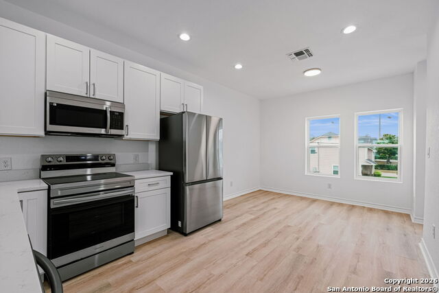 Listing photo id 23 for 1510 Essex St 101,102 S