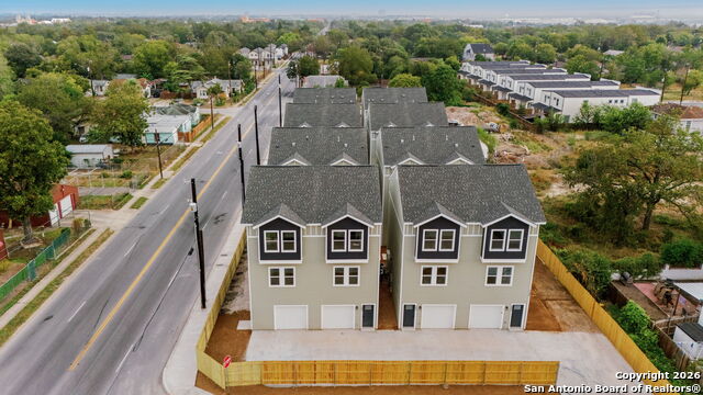 Listing photo id 2 for 1510 Essex St 101,102 S