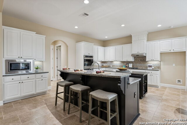 Listing photo id 10 for 2194 Ranch Loop