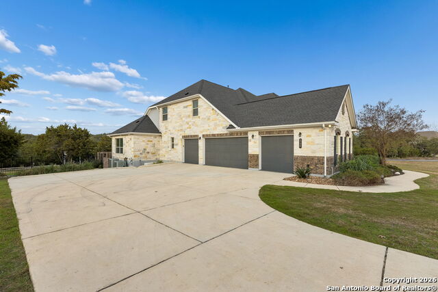 Listing photo id 47 for 2194 Ranch Loop