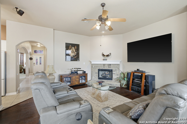 Image 15 of 47 For 1402 Mesa Crk