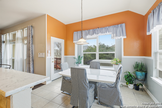 Image 23 of 47 For 1402 Mesa Crk