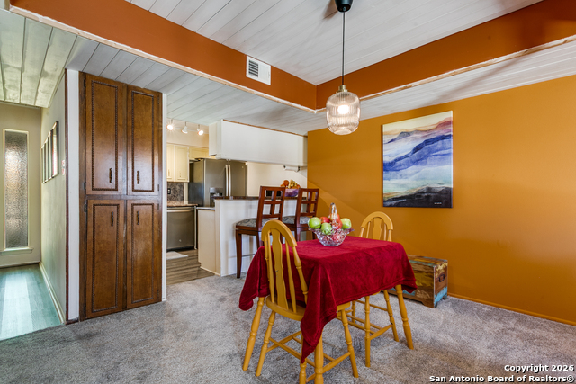 Image 3 of 12 For 406 Amistad Blvd