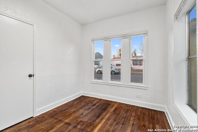 Image 12 of 16 For 1630 Rosewood W B