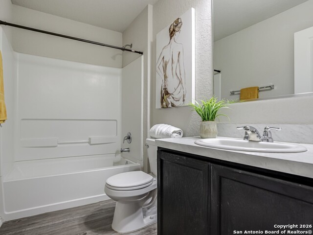 Image 15 of 19 For 6903 Cozy Run