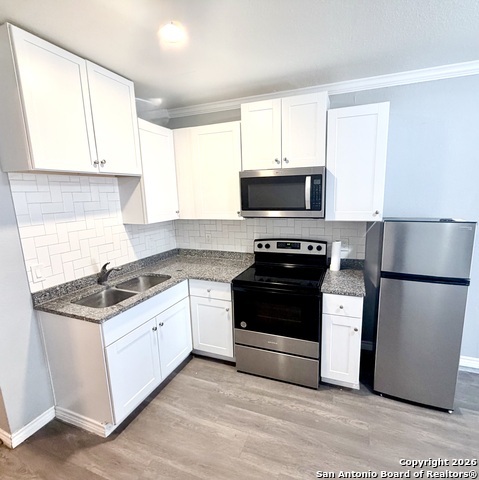 Image 3 of 9 For 322 Sprucewood  1