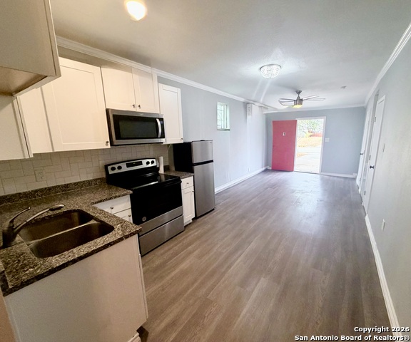 Image 4 of 9 For 322 Sprucewood  1