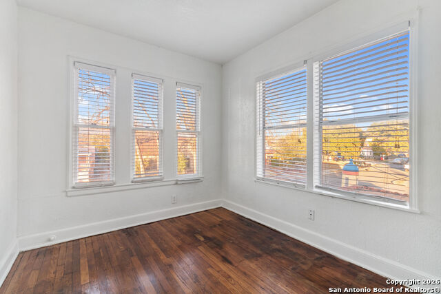 Image 13 of 18 For 1630 Rosewood W C