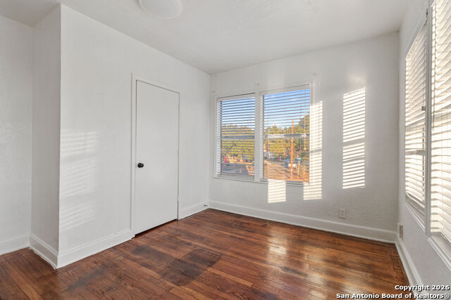 Image 16 of 18 For 1630 Rosewood W C