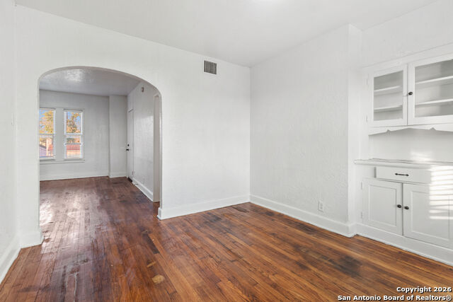 Image 8 of 18 For 1630 Rosewood W C