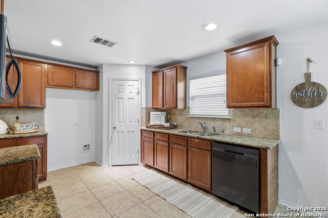 Image 15 of 37 For 5918 Pearl Pass