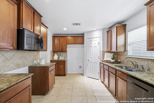 Image 16 of 37 For 5918 Pearl Pass