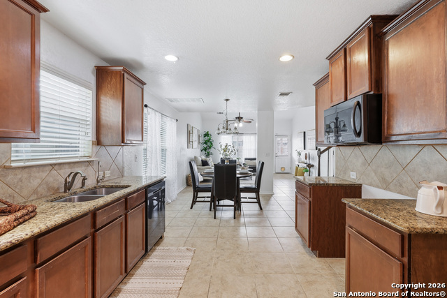 Image 17 of 37 For 5918 Pearl Pass