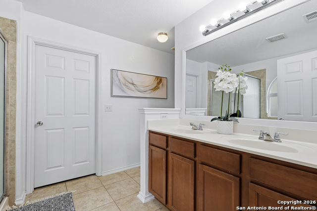 Image 23 of 37 For 5918 Pearl Pass