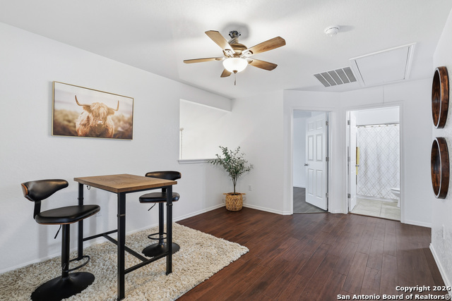 Image 27 of 37 For 5918 Pearl Pass