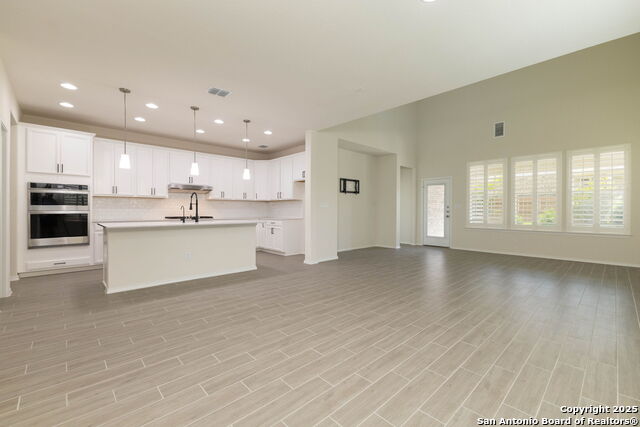 Image 11 of 36 For 353 Aberdeen