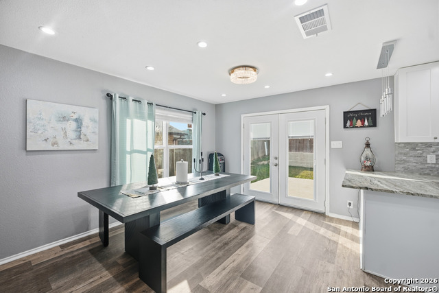 Image 12 of 34 For 301 Cypressgarden