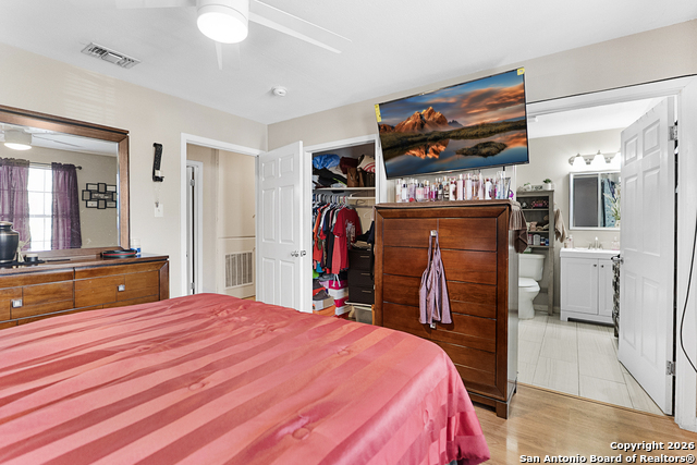 Image 11 of 16 For 912 Torreon  