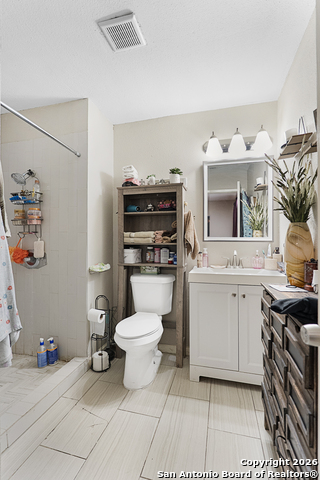 Image 12 of 16 For 912 Torreon  