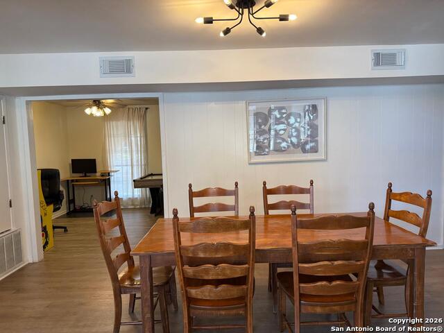 Image 11 of 44 For 3714 Litchfield Dr.