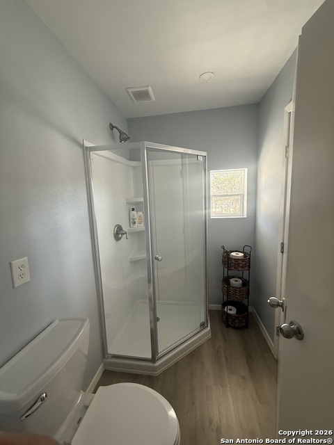 Image 31 of 44 For 3714 Litchfield Dr.