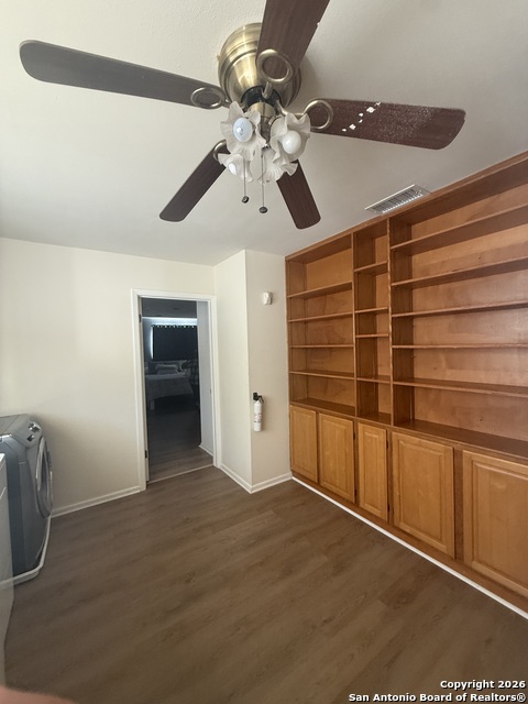 Image 38 of 44 For 3714 Litchfield Dr.