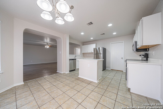 Image 12 of 38 For 8803 Mesa  