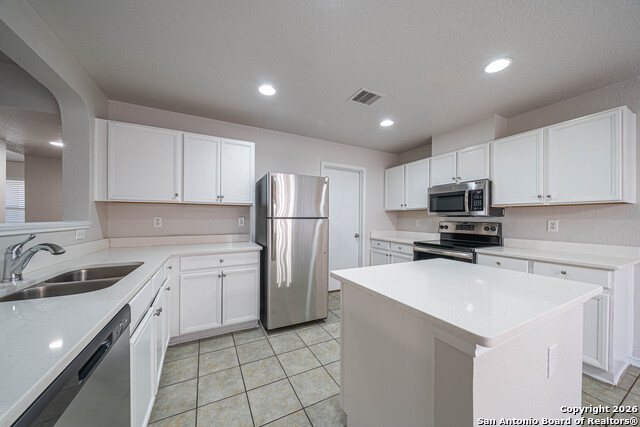 Image 15 of 38 For 8803 Mesa  