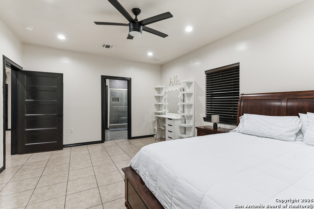 Image 11 of 24 For 2315 Athel  