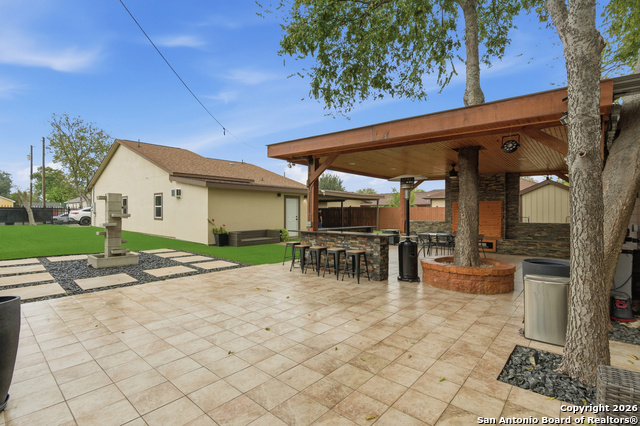 Image 21 of 24 For 2315 Athel  