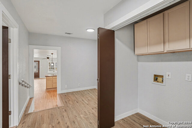 Image 11 of 22 For 2039 Schley Ave