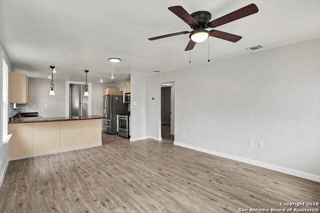 Image 6 of 22 For 2039 Schley Ave