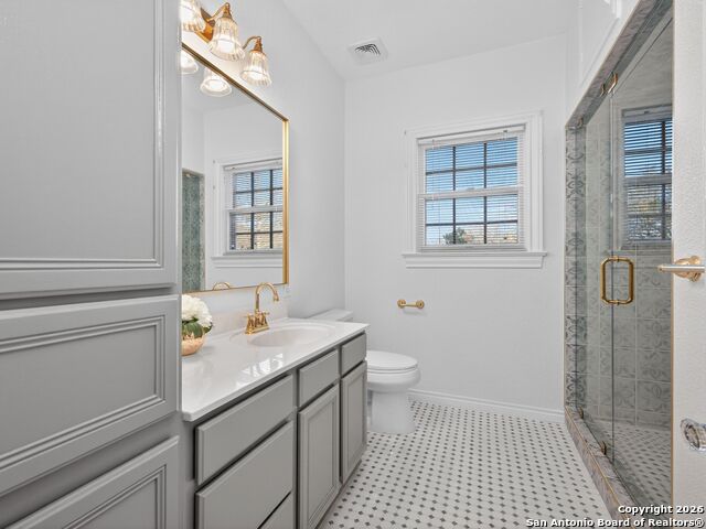 Image 25 of 40 For 166 Lovera Blvd