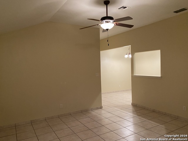 Image 6 of 8 For 707 Dallas  