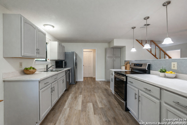 Image 7 of 20 For 1609 Winding Creek