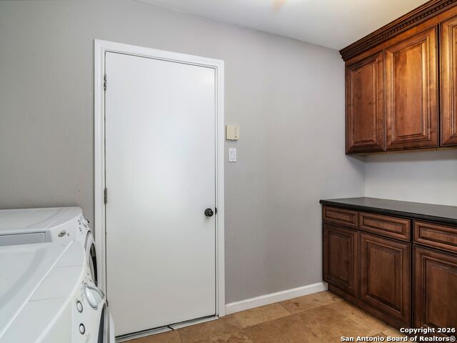 Image 12 of 27 For 16563 Drum Oak