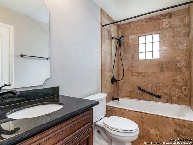 Image 18 of 27 For 16563 Drum Oak